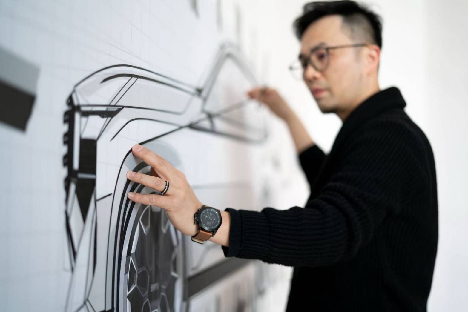 手繪能力、表現技法以及對汽車的理解都是設計師必備的硬實力。