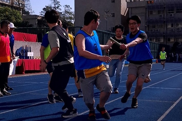 運動大會重頭戲─大隊接力